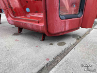 Used parts for tractors International kaal cabine frame van een 845XL, 4 cilinder XL cabine met korte poken