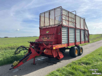 Self-loading wagon Taarup 1030