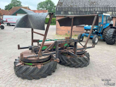 Silage spreader Rogedi Kuilverdeler voeraanschuifwiel, weidebouwmachines