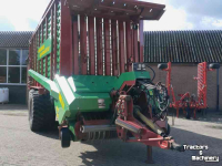 Self-loading wagon Strautmann Giga Vitesse III Duo Plus Opraapwagen