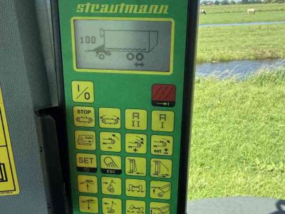 Self-loading wagon Strautmann Zelon 2901 CFS