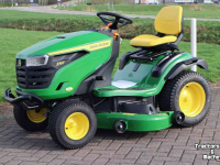 Ride-on mower John Deere X167