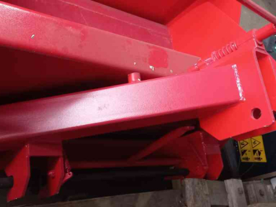 Tractor tipping boxes Peecon TB 150
