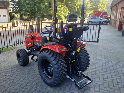 Horticultural Tractors Captain D263H