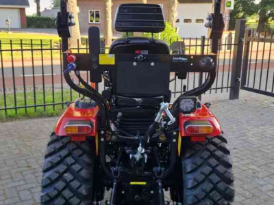 Horticultural Tractors Captain D263H