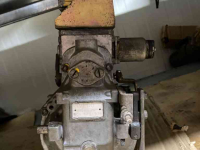 Used parts for forage harvesters New Holland Bosch brandstofpomp - 0 402 646 649