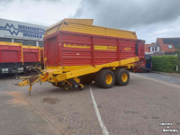 Self-loading wagon Schuitemaker Rapide 135 V opraapdoseerwagen