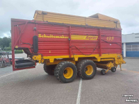 Self-loading wagon Schuitemaker Rapide 135 V opraapdoseerwagen