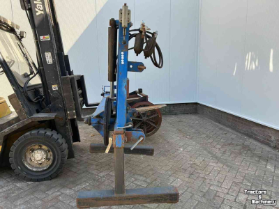 Ploughs Kverneland 4 schaar ploeg