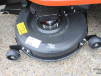 Ride-on mower Simplicity SLT110 zitmaaier maaitrekker zij-uitworp grasmaaier