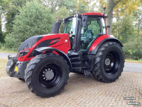 Tractor Valtra T214 Active