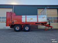 Manure spreader AGM Meststrooier 8 ton