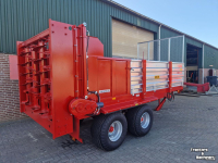 Manure spreader AGM Meststrooier 8 ton