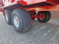 Manure spreader AGM Meststrooier 8 ton