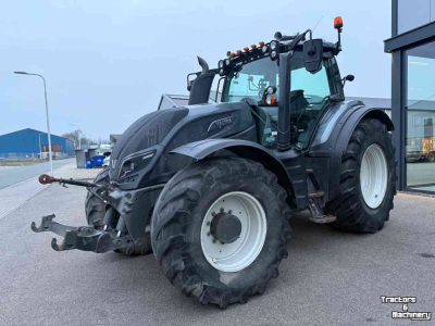 Tractor Valtra T214