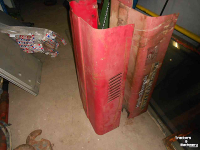 Used parts for tractors International 423