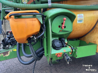 Fieldsprayer pull-type Amazone UX 4200 VELDSPUIT
