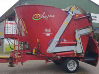 Feed mixer BVL V-mIx 12 ls zelfladende voermengwagen