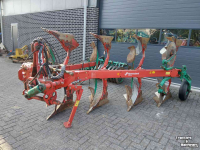 Ploughs Kverneland VD 85 4 schaar ploeg met Packomat vorenpakker