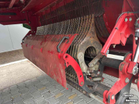 Self-loading wagon Strautmann Giga Vitesse CFS 4002. Kort-snijwagen.