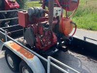 High-pressure cleaner, Hot / Cold  TE HUUR hogedrukreiniger op aanhanger