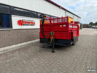 Silage-block distribution wagon Schuitemaker 30 S
