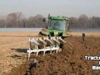 Ploughs Kramer ERMO Ploeg diepploeg On land Eco diep ploeg