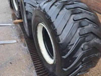 Wheels, Tyres, Rims & Dual spacers BKT 600/50R22.5 op 10-gaats velg