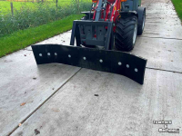 Rubber yard scraper Weidemann rubberschuif 2.0m