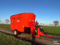 Vertical feed mixer Kuhn Profile 20.2 CS