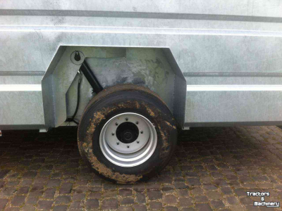 Livestock trailer Heuvelmans 6VWH6025 veewagen 6 en 7 mtr