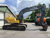 Excavator tracks Volvo EC180BLC