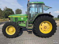 Tractor John Deere 7710