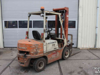 Forklift Mitsubishi FD25 heftruck forklift gabelstapler diesel