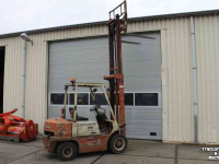 Forklift Mitsubishi FD25 heftruck forklift gabelstapler diesel