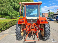 Tractor Renault R551