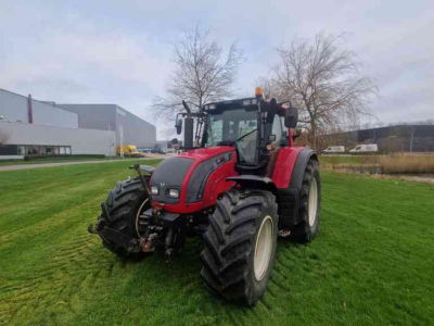 Tractor Valtra N142 Direct