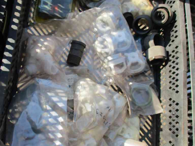 Diverse new spare-parts Douven diverse veldspuit delen