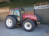 Tractor Valtra 8450