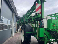 Fieldsprayer pull-type CHD 3033