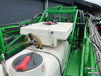 Fieldsprayer pull-type CHD 3033
