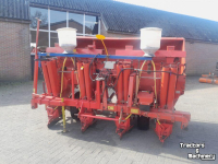 Potato planter Kverneland UN 3100