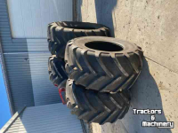 Wheels, Tyres, Rims & Dual spacers Michelin 900/50R42 + 710/55R30 MachXbib compleet op velgen