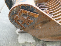 Skeleton buckets Verachtert Puinbak