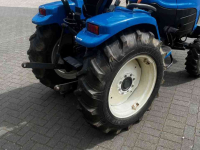 Tractors New Holland TC27D