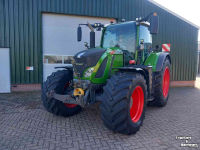 Tractor Fendt 724 Profi Plus S4 met Section Control, GPS RTK en 2 rempedalen