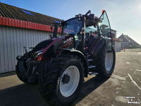 Tractor Valtra G125 Active tractor