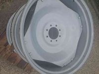 Wheels, Tyres, Rims & Dual spacers Massey Ferguson 16x34 inch