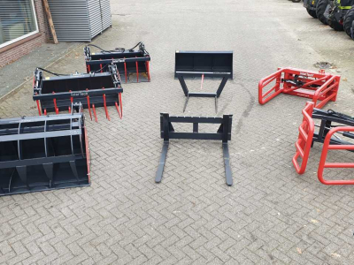 Other attachments and accessories  Grondbak, Mestgreep, Pelikaanbak, Ronde, Vierkante balenklem, balenprikker