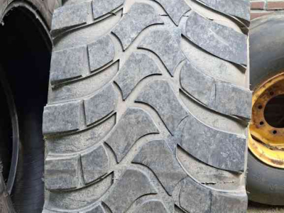 Wheels, Tyres, Rims & Dual spacers Mitas 480/80R38 IND